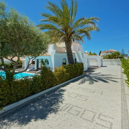 Casa Dos Amigos *
