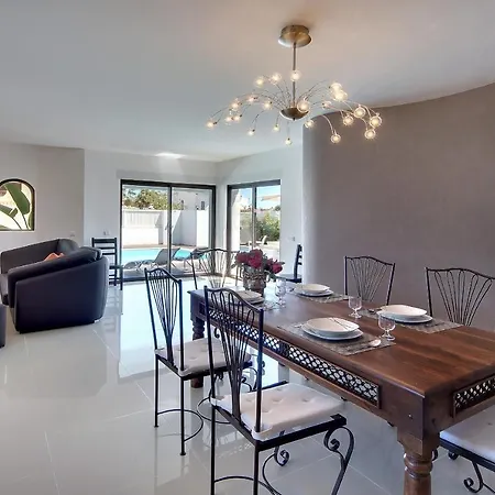 Casa Dos Amigos Villa