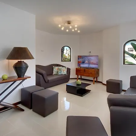 Casa Dos Amigos * Albufeira